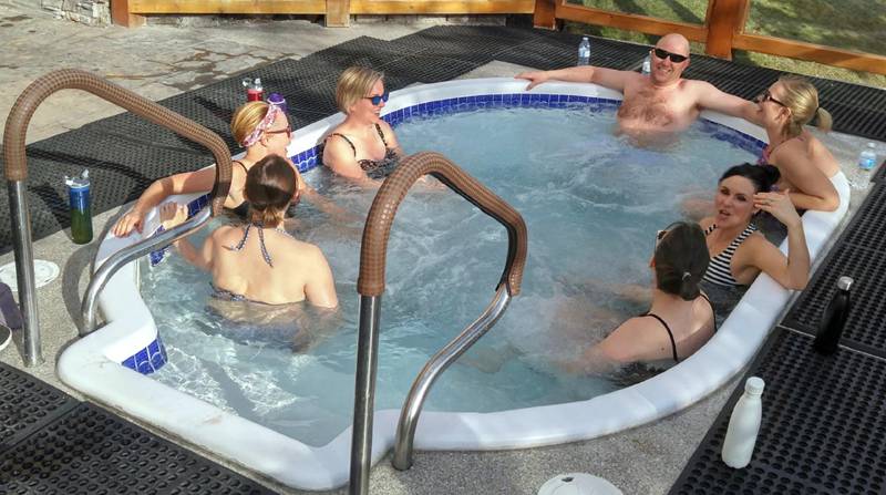 MountainViewHotTub2.jpg